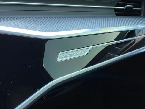 Used 2025 Audi S6 Premium Plus image 37