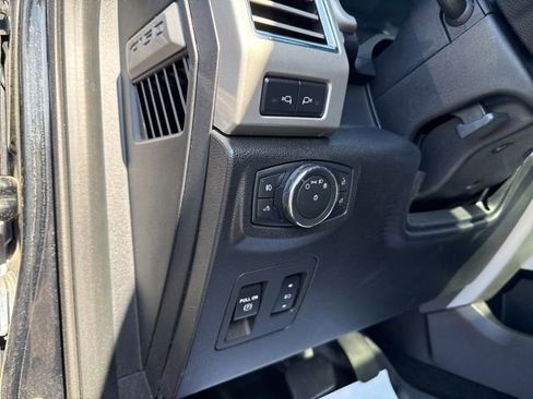 Used 2016 Ford F150 Lariat w/ Equipment Group 501A Mid AWD/4WD image 27