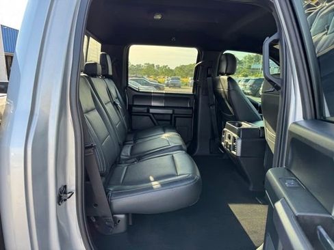 Used 2018 Ford F150 XLT w/ Equipment Group 302A Luxury AWD/4WD image 10