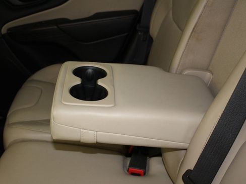 Used 2016 Jeep Cherokee Limited w/ Technology Group image 21