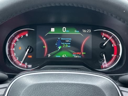 Used 2023 Toyota RAV4 XLE Premium image 28