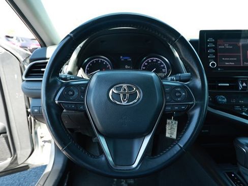 Used 2023 Toyota Camry SE FWD image 11