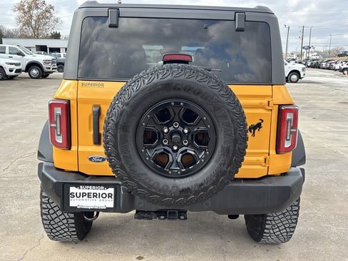 Used 2022 Ford Bronco Wildtrak image 4