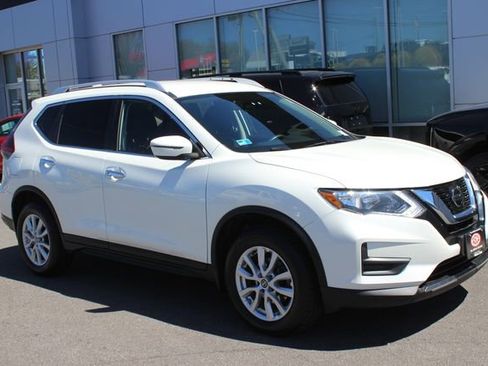 Used 2018 Nissan Rogue SV AWD/4WD image 1