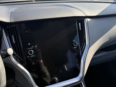 Used 2023 Subaru Outback Premium AWD/4WD image 4