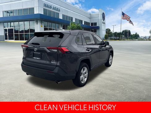 Used 2021 Toyota RAV4 XLE image 4
