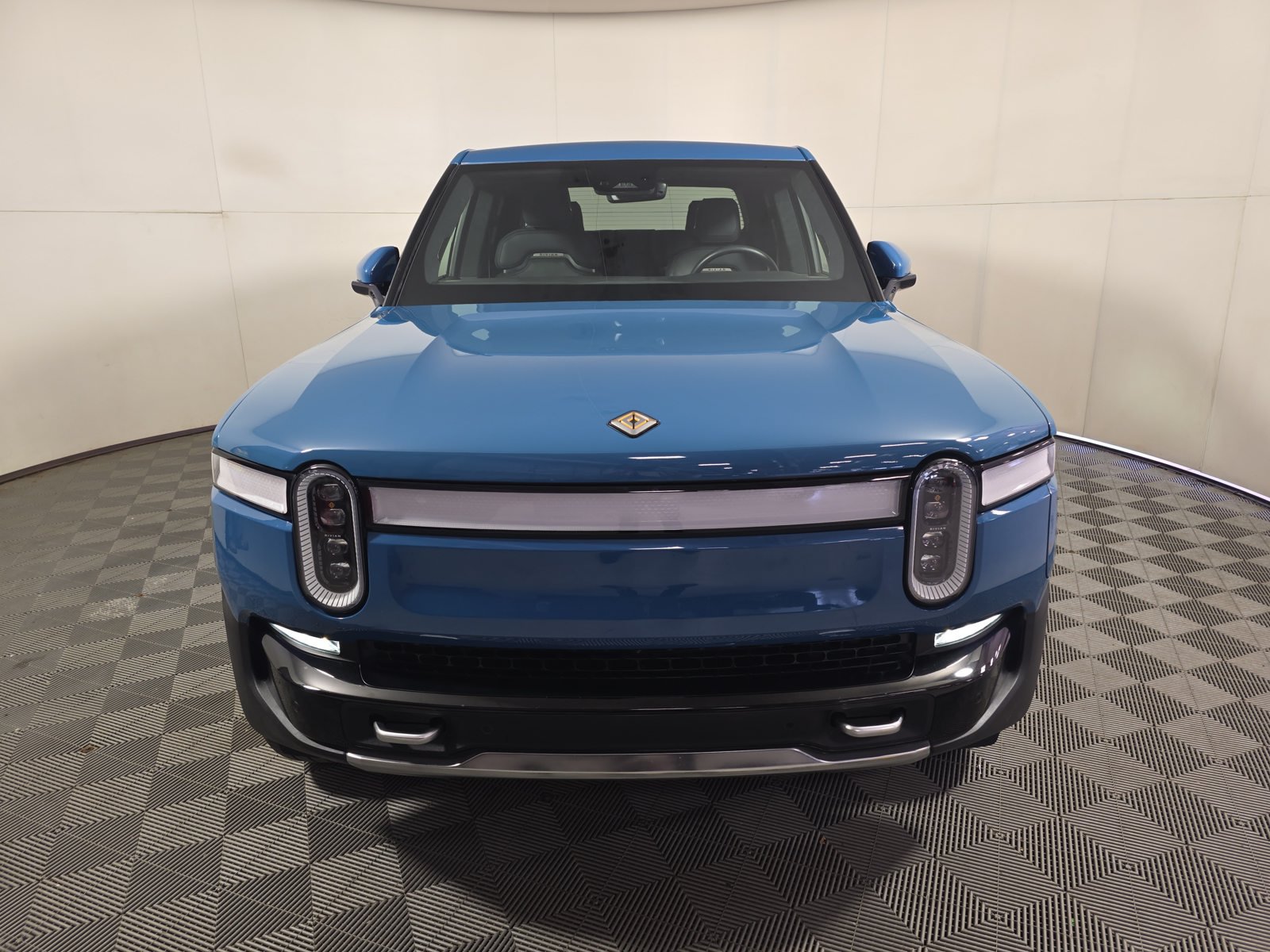 Used 2022 Rivian R1T Adventure AWD/4WD image 8