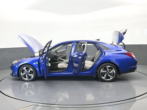 Used 2023 Hyundai Elantra Limited FWD image 73