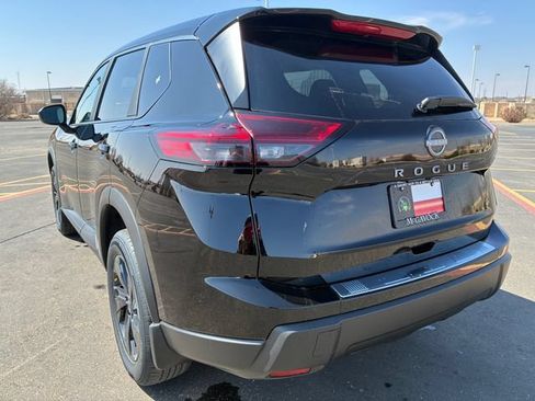 New 2026 Nissan Rogue SV w/ Cold Weather Package FWD image 4