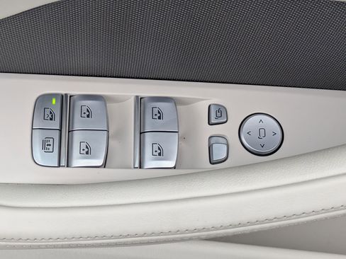 Used 2025 BMW M850i xDrive image 21