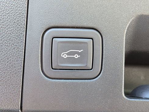 Certified 2024 Cadillac XT4 Premium Luxury FWD image 16