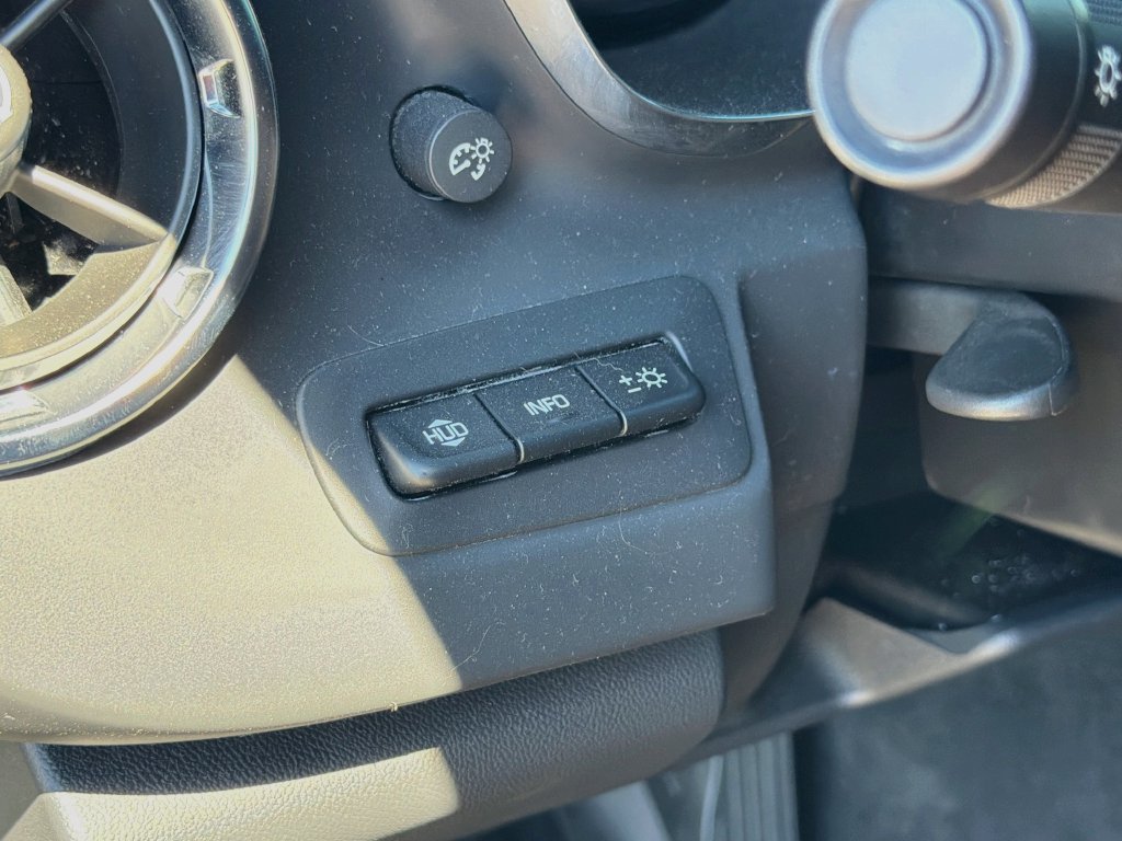 Used 2022 Chevrolet Camaro SS RWD image 10