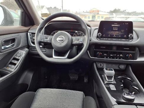 Certified 2023 Nissan Rogue SV AWD/4WD image 8