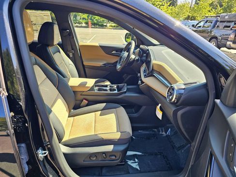 New 2026 Chevrolet Equinox ACTIV w/ Convenience Package III AWD/4WD image 11