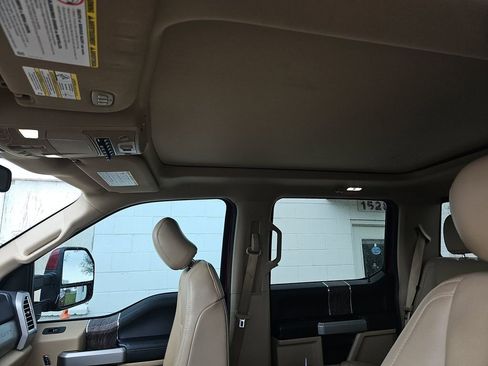 Used 2017 Ford F250 Lariat w/ Lariat Ultimate Package image 15