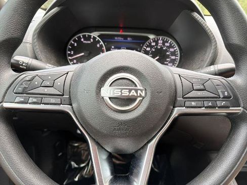 Certified 2024 Nissan Sentra SV FWD image 9