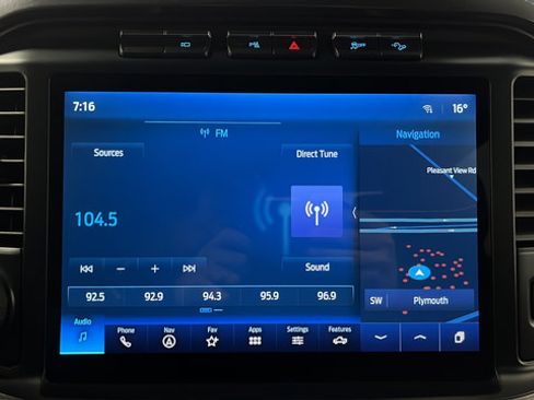 Used 2022 Ford F150 Lariat w/ Equipment Group 502A High AWD/4WD image 31