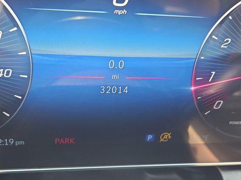 Used 2023 Mercedes-Benz GLC 300 4MATIC image 13