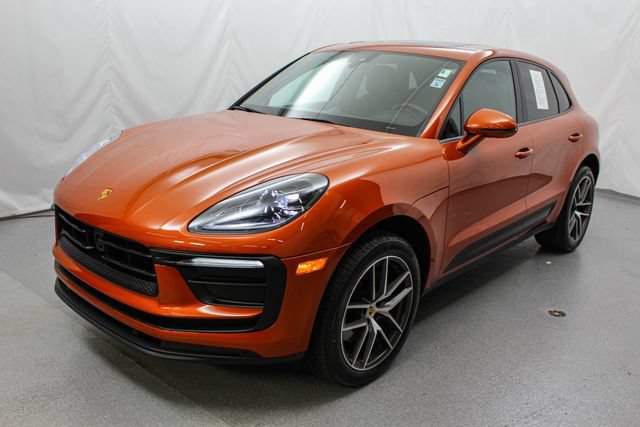 Used 2023 Porsche Macan AWD/4WD image 5