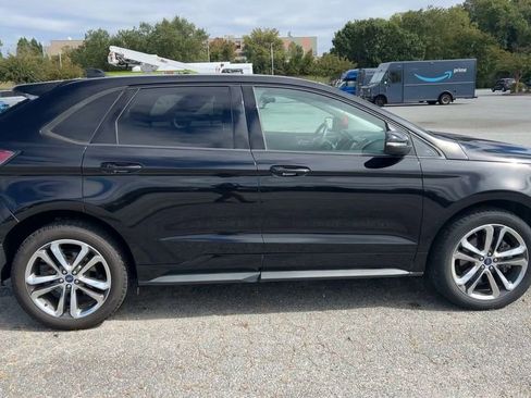 Used 2018 Ford Edge Sport w/ Technology Package image 9