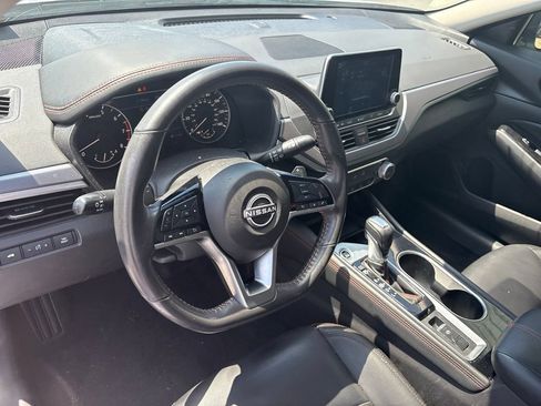 Used 2024 Nissan Altima 2.5 SR AWD/4WD image 4