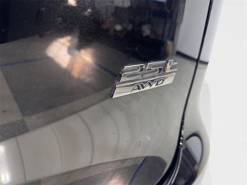 Used 2020 Jaguar F-PACE Checkered Flag image 24