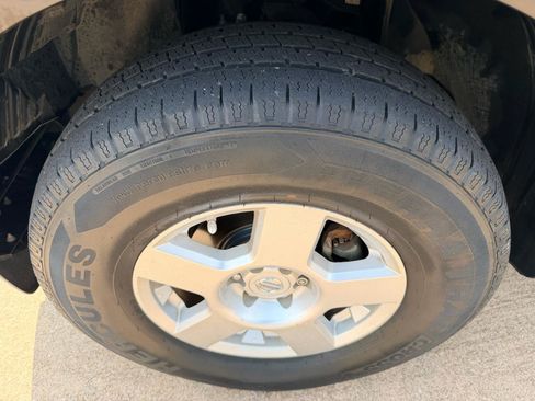 Used 2007 Nissan Frontier SE w/ SE Value Truck Pkg RWD image 16