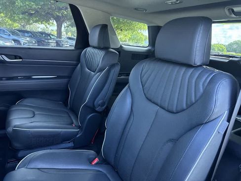 Used 2023 Hyundai Palisade Limited FWD image 22
