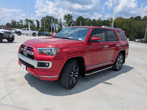 Certified 2024 Toyota 4Runner Limited image 3