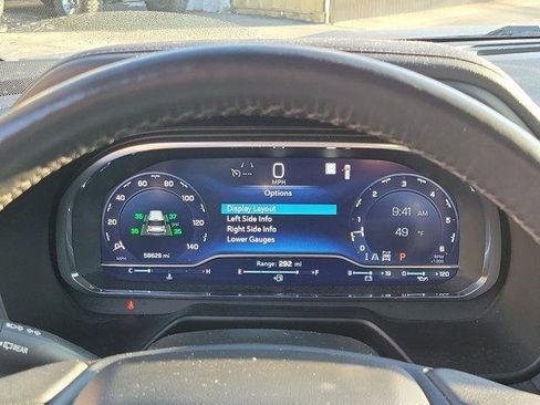 Used 2022 Chevrolet Tahoe Z71 w/ Off-Road Capability Package image 28