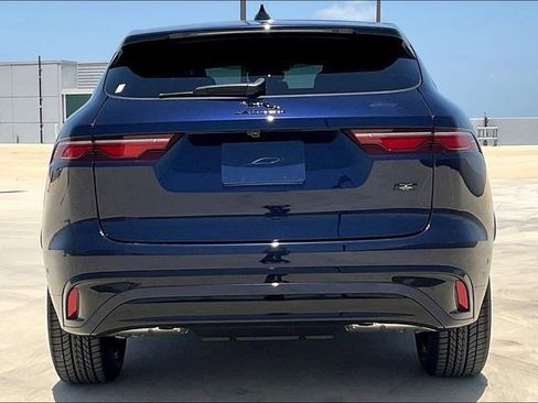 New 2026 Jaguar F-PACE R-Dynamic S image 4