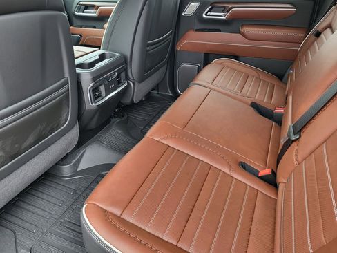 New 2026 GMC Sierra 2500 Denali Ultimate image 13