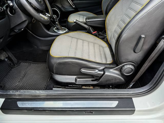 Used 2016 Volkswagen Beetle 1.8T Dune FWD image 24