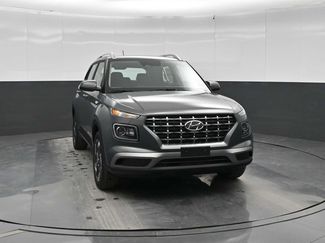 New 2026 Hyundai Venue SEL FWD video 2