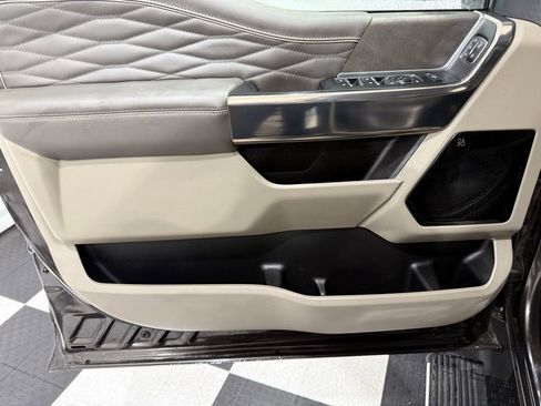 Certified 2025 Ford F450 Platinum w/ Platinum Plus Package image 15