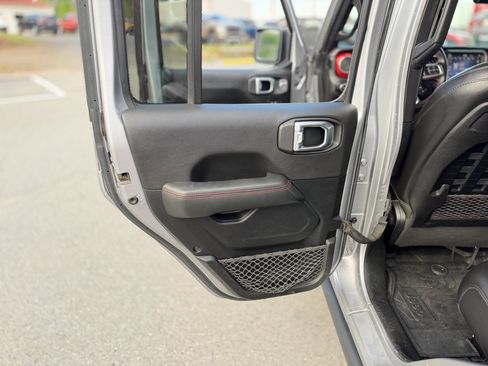 Used 2021 Jeep Wrangler Unlimited Rubicon AWD/4WD image 33