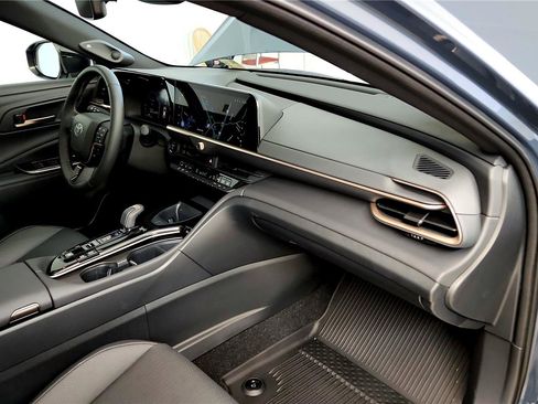 Certified 2026 Toyota Crown Limited image 26