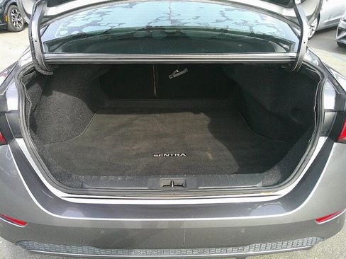 Used 2020 Nissan Sentra SV w/ SV Premium Package image 15