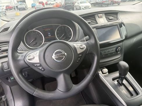 Used 2019 Nissan Sentra S FWD image 17