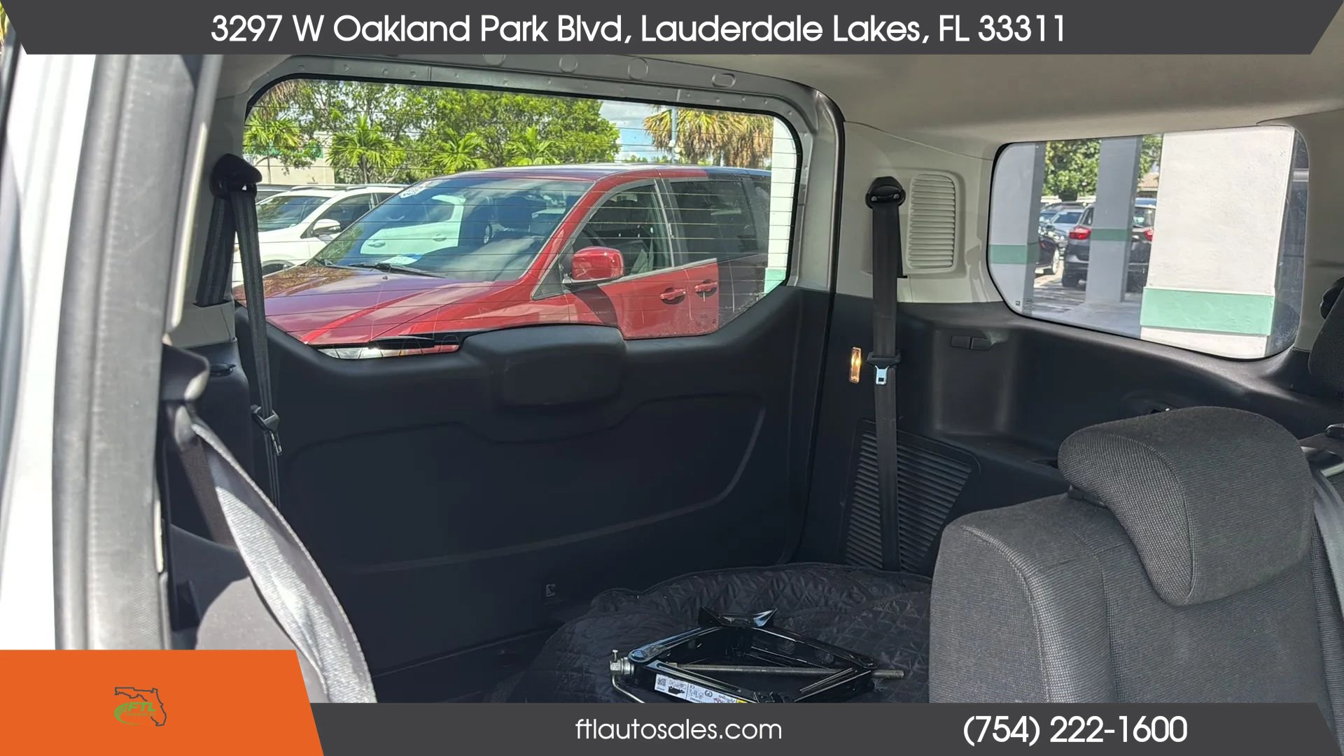 Used 2018 Ford Transit Connect XL FWD image 31