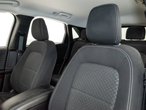 Used 2023 Ford Escape Active w/ Tech Pack #1 AWD/4WD image 10