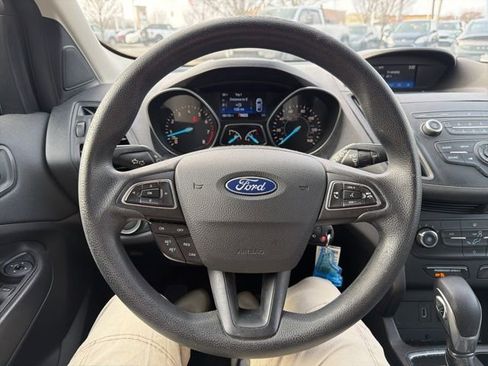 Used 2019 Ford Escape S image 30