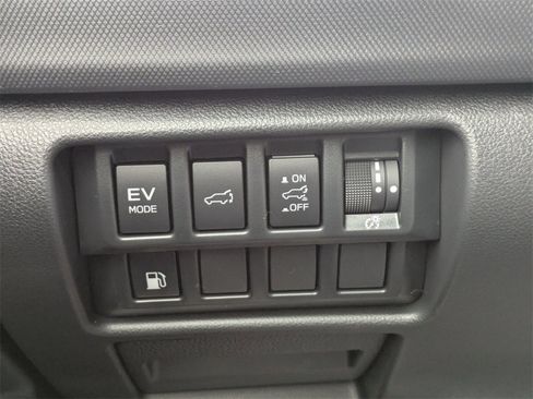 New 2025 Subaru Forester Limited image 29