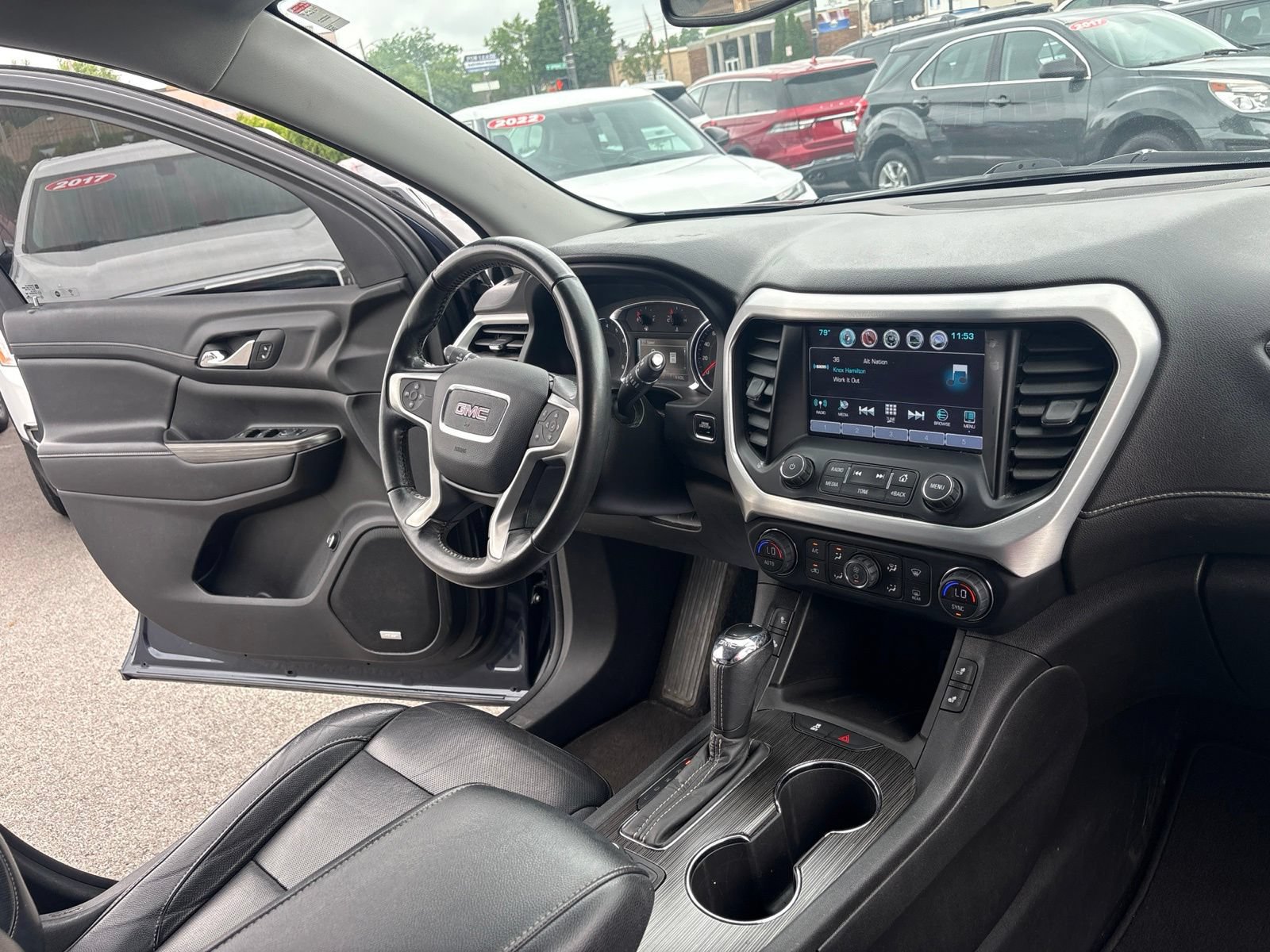 Used 2019 GMC Acadia SLT AWD/4WD image 23