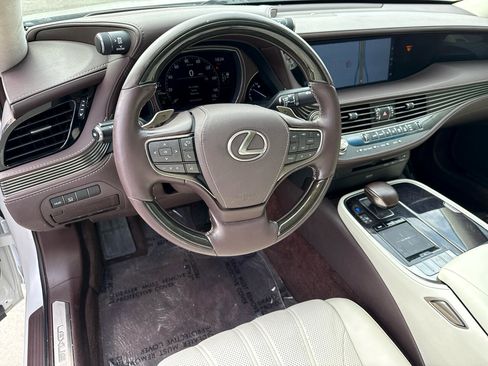 Used 2018 Lexus LS 500 image 29