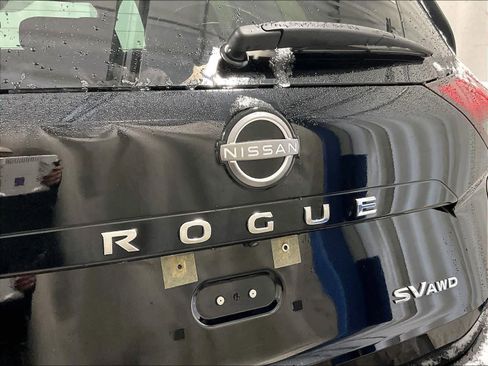 Certified 2023 Nissan Rogue SV image 28