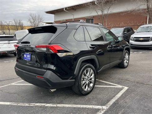 Used 2024 Toyota RAV4 XLE Premium image 3