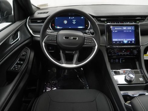 New 2026 Jeep Grand Cherokee Laredo X AWD/4WD image 19