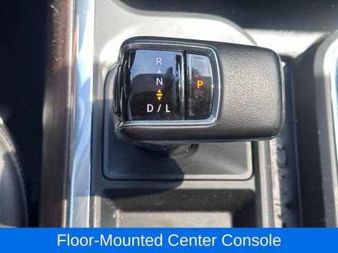 Used 2022 GMC Sierra 1500 SLT RWD image 38