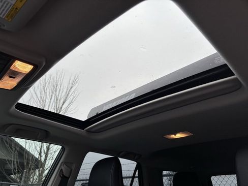 Used 2022 Toyota 4Runner SR5 Premium image 5